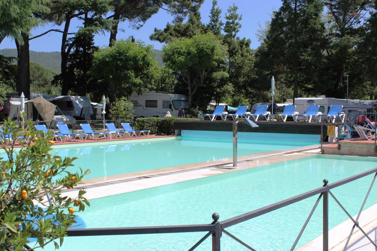 Hotel Kursaal Passignano sul Trasimeno Ngoại thất bức ảnh