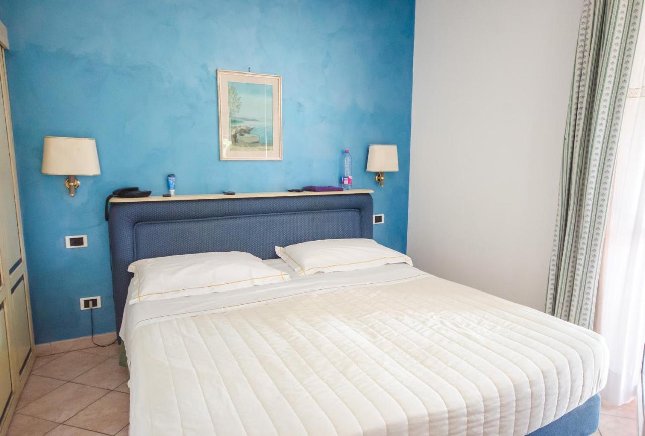 Hotel Kursaal Passignano sul Trasimeno Ngoại thất bức ảnh