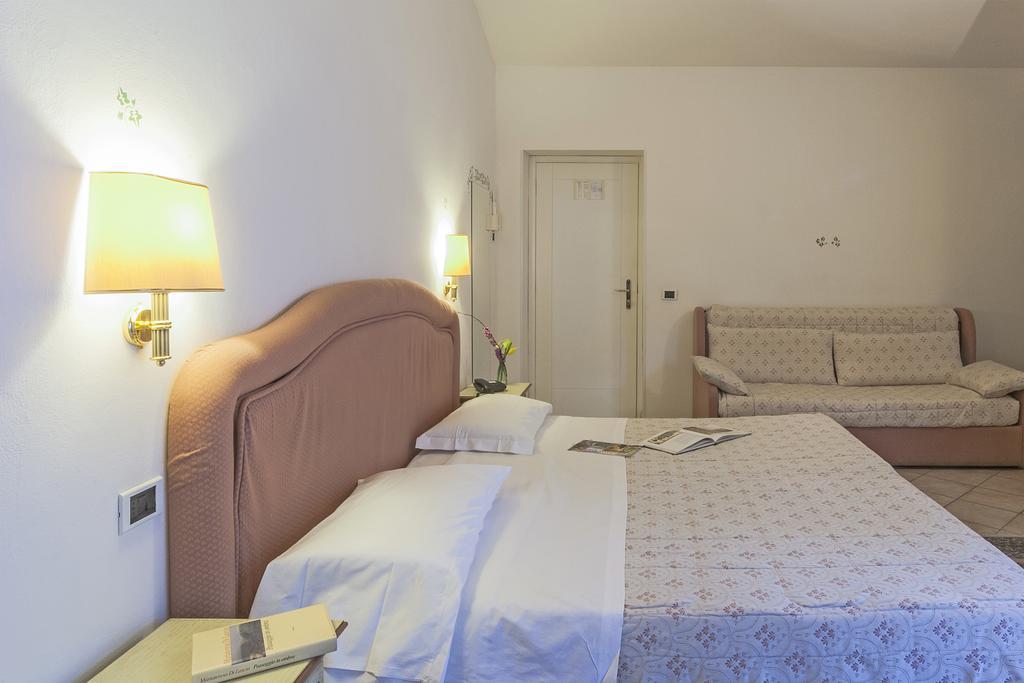 Hotel Kursaal Passignano sul Trasimeno Ngoại thất bức ảnh