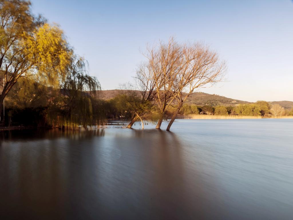 Hotel Kursaal Passignano sul Trasimeno Ngoại thất bức ảnh