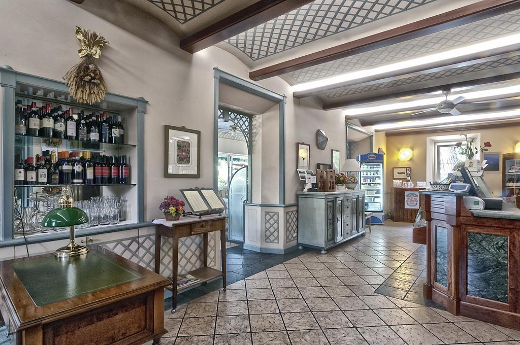 Hotel Kursaal Passignano sul Trasimeno Ngoại thất bức ảnh