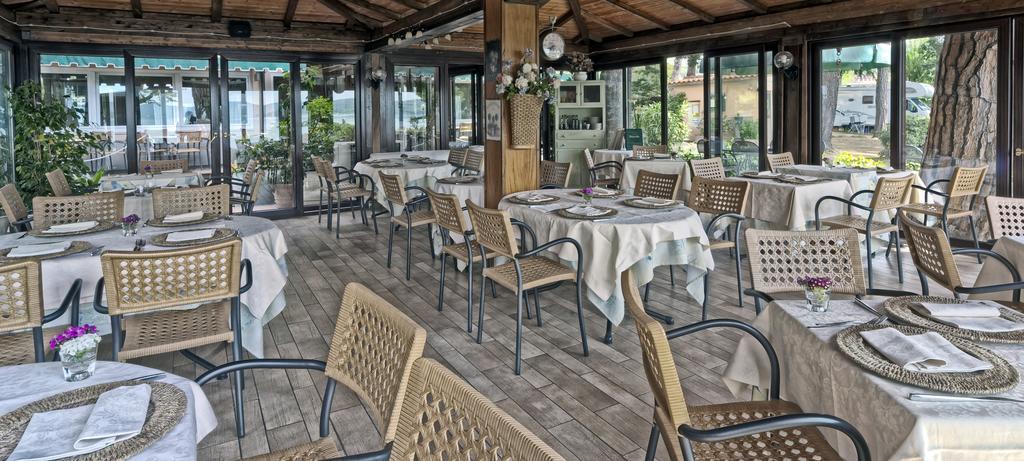 Hotel Kursaal Passignano sul Trasimeno Ngoại thất bức ảnh