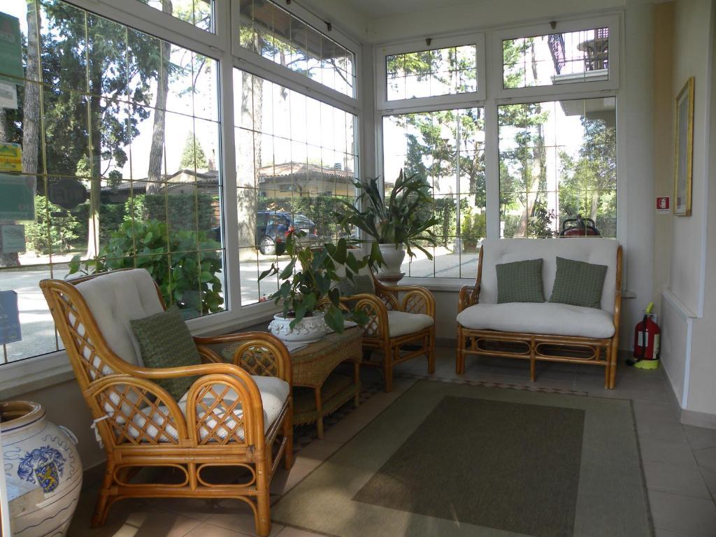 Hotel Kursaal Passignano sul Trasimeno Ngoại thất bức ảnh