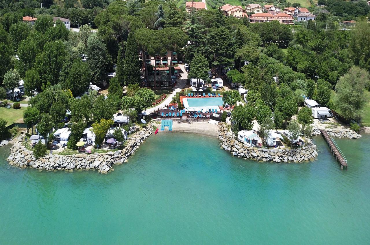 Hotel Kursaal Passignano sul Trasimeno Ngoại thất bức ảnh